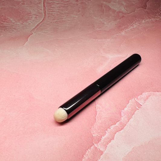 Vyraa BlurLip Diffuser Brush